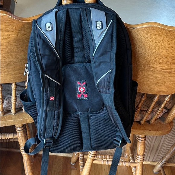 Swissgear Swiss army knife Black Backpack - Picture 7 of 11